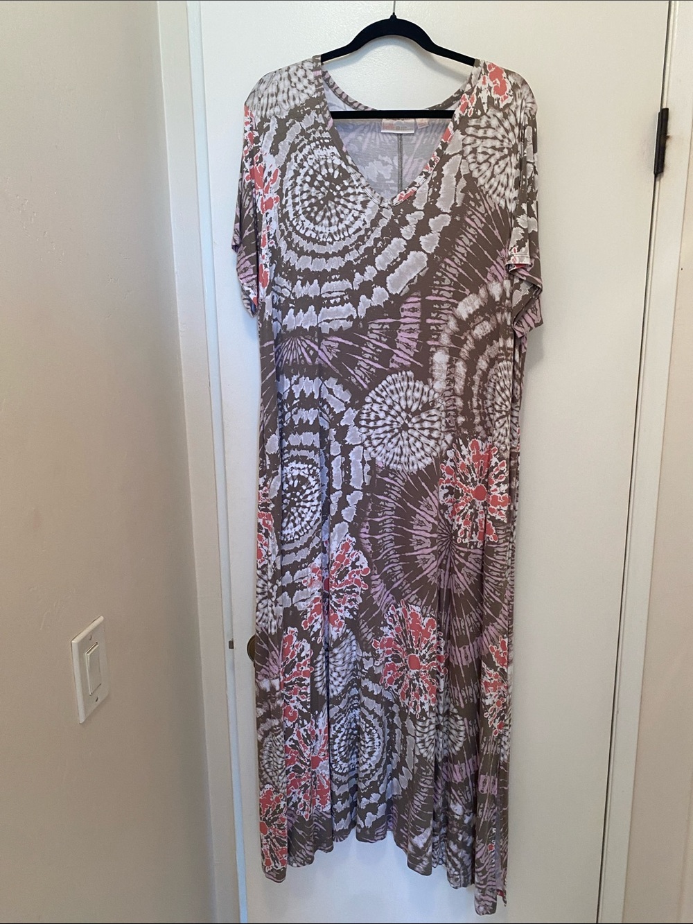 Belle by Kim Gravel Short Sleeve V-neck Maxi Dress. Olive green and Coral. 1X